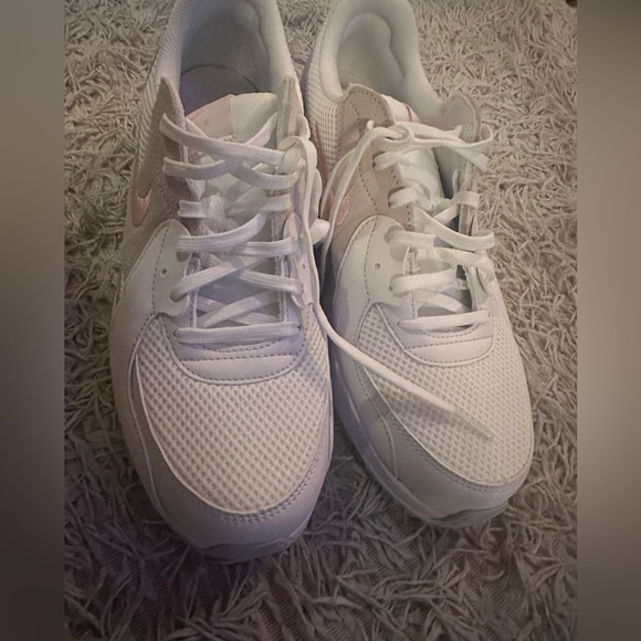 Nike Women's Air Max Excee Running Shoe size 10 - Picture 5 of 5